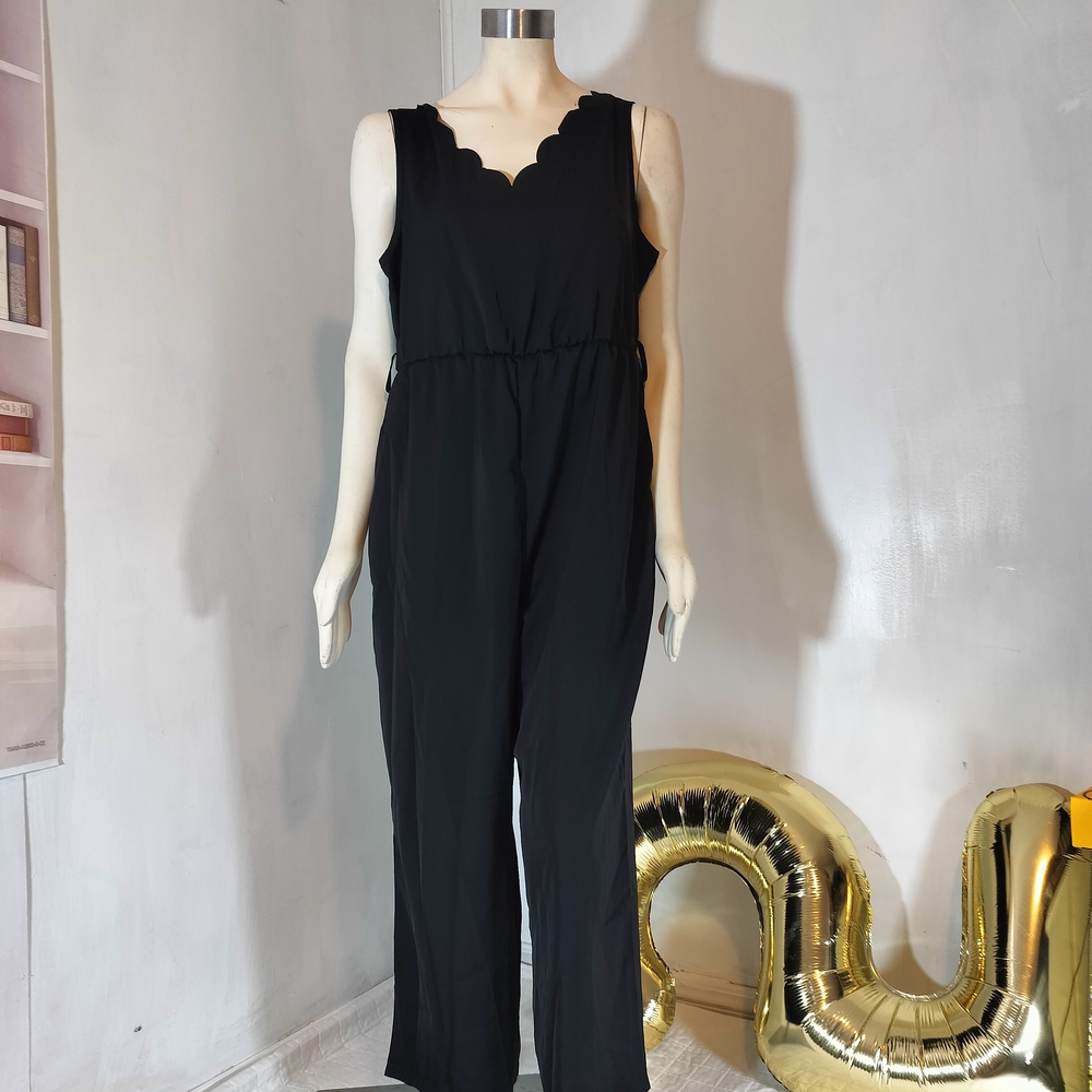 BloomChic Black Scalloped Jumpsuit - Picture 3 of 6
